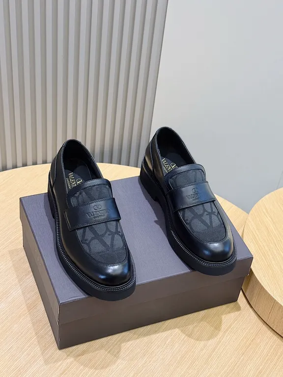 Valentino Shoe 